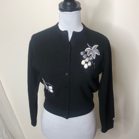 Charles & co. Black and silver embroidered floral sweater size small - Picture 1 of 10